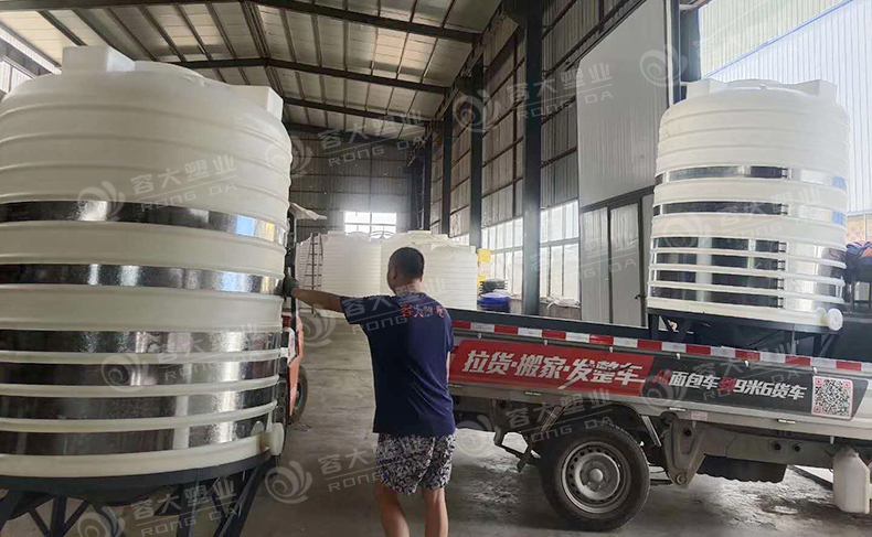 嚴(yán)選漫畫無限閱幣_(tái)嚴(yán)選漫畫全集閱讀免閱幣